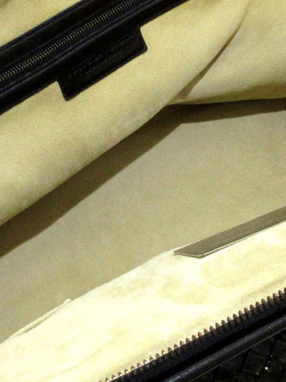 Bo*te*ga ve*ne*ta intrecciato two-way zip handbag